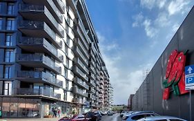 Monro Apartment